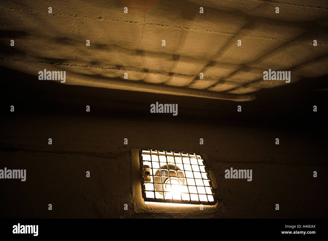 Una cella di prigione nel carcere di Hohenschoenhausen, Berlino, Germania Foto Stock