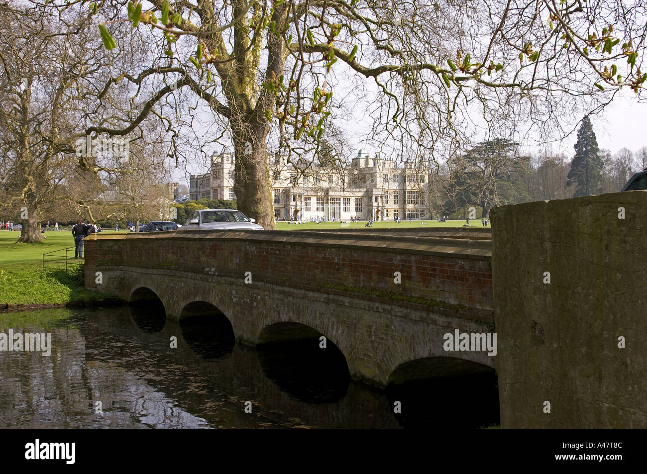 Audley End House e Ponte Saffron Walden Cambridgeshire Inghilterra Foto Stock