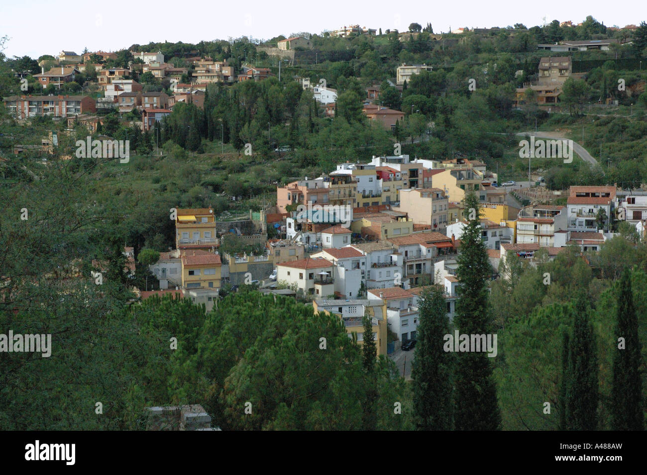 Vista panoramica di Gerona dalle antiche mura della città di Girona Catalogna Catalogna Catalogna España Spagna Europa Foto Stock