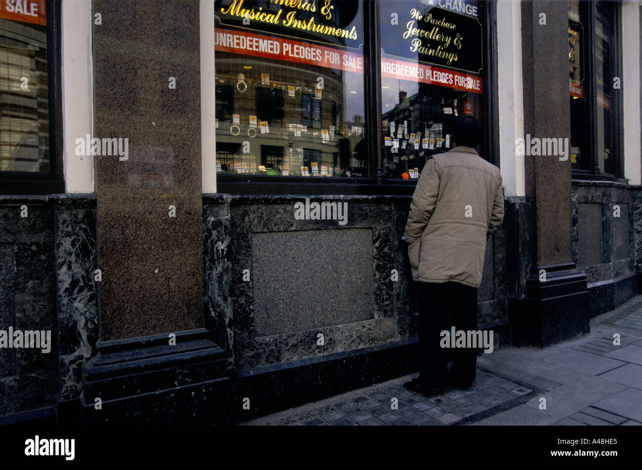 Pedina broker in London Foto Stock