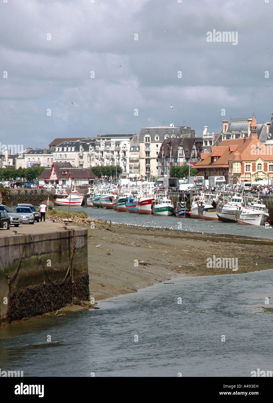 Vista panoramica di Trouville canale inglese La Manche Normandia Normandie Nord Ovest della Francia Europa Foto Stock