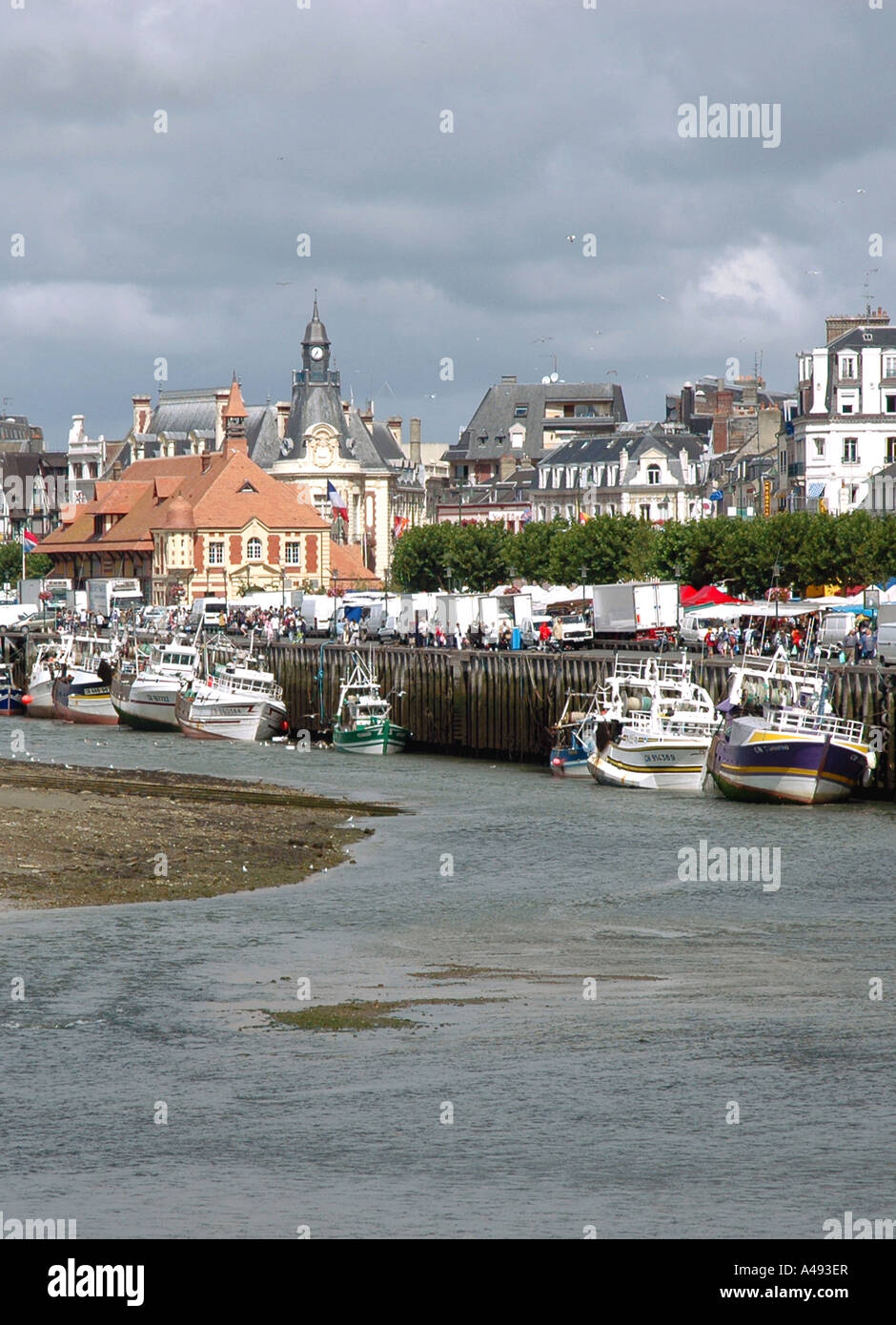 Vista panoramica di Trouville canale inglese La Manche Normandia Normandie Nord Ovest della Francia Europa Foto Stock