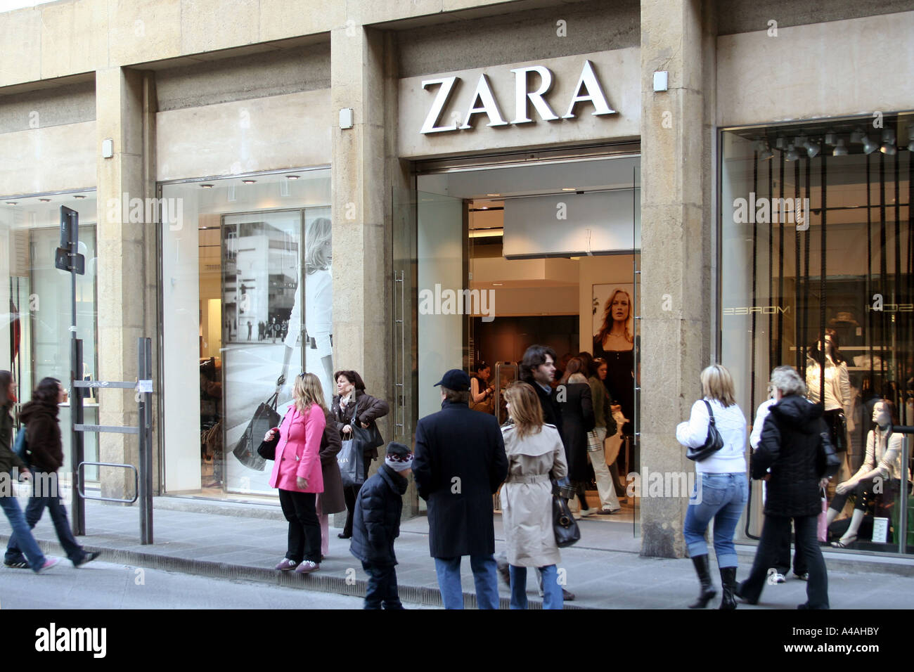 Zara shop Firenze Toscana Italia Foto stock - Alamy