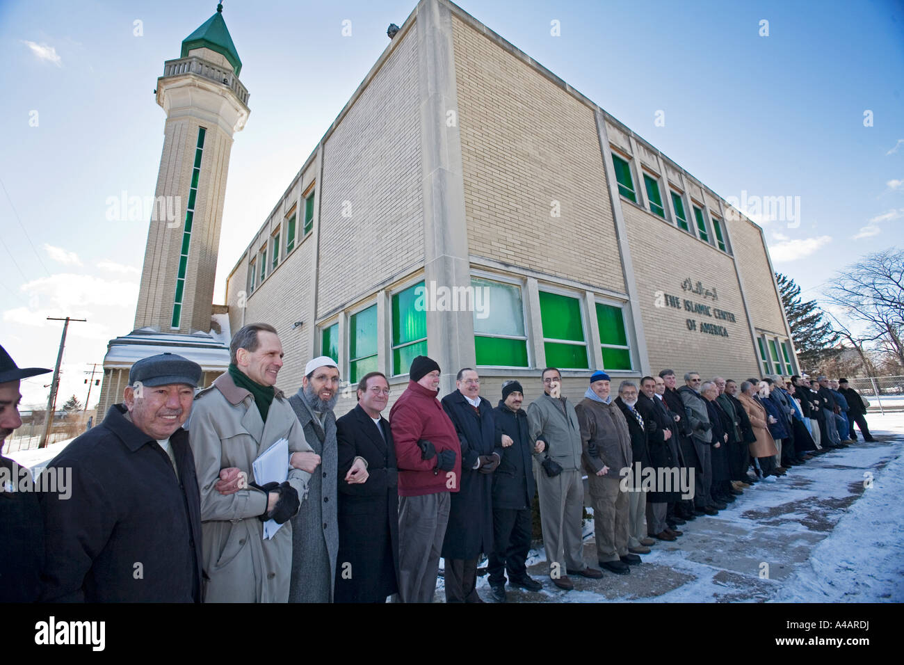 Rally interconfessionale contro atti di vandalismo della moschea Foto Stock