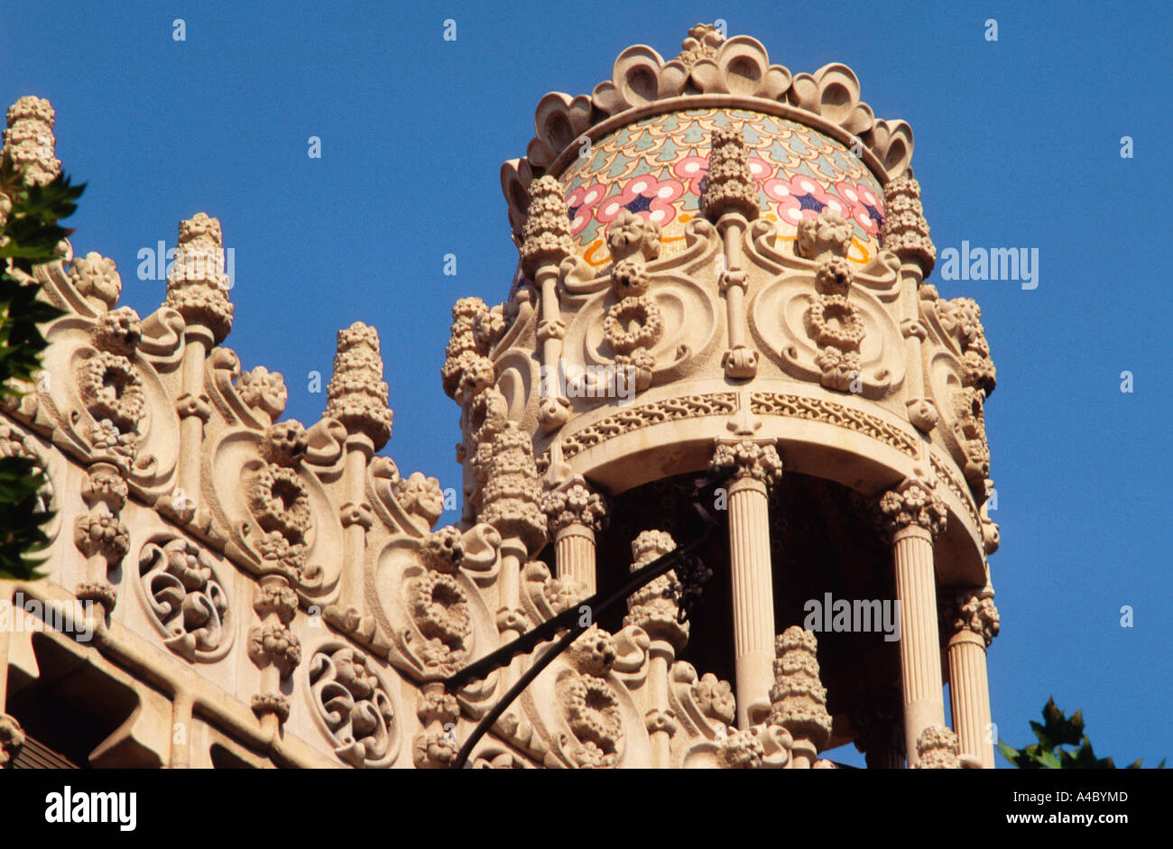 Spagna Catalunya Barcellona Casa Albert Lleo i Morera esterno. Edificio Art Nouveau nel Quadrat d'Or nell'Eixample. Lluis Domènech i Montaner Foto Stock