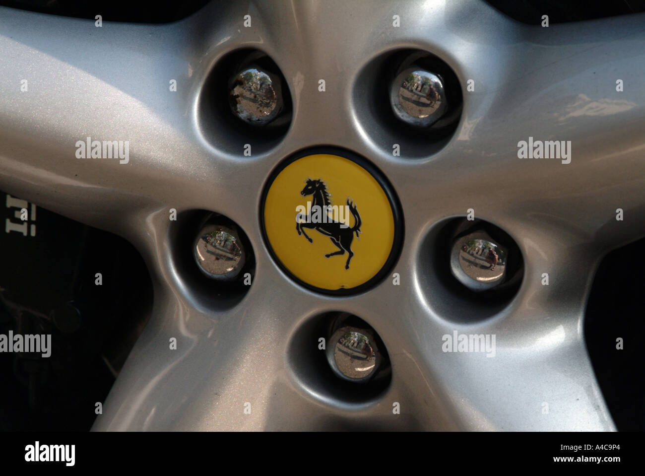 Al volante di una Ferrari Foto Stock