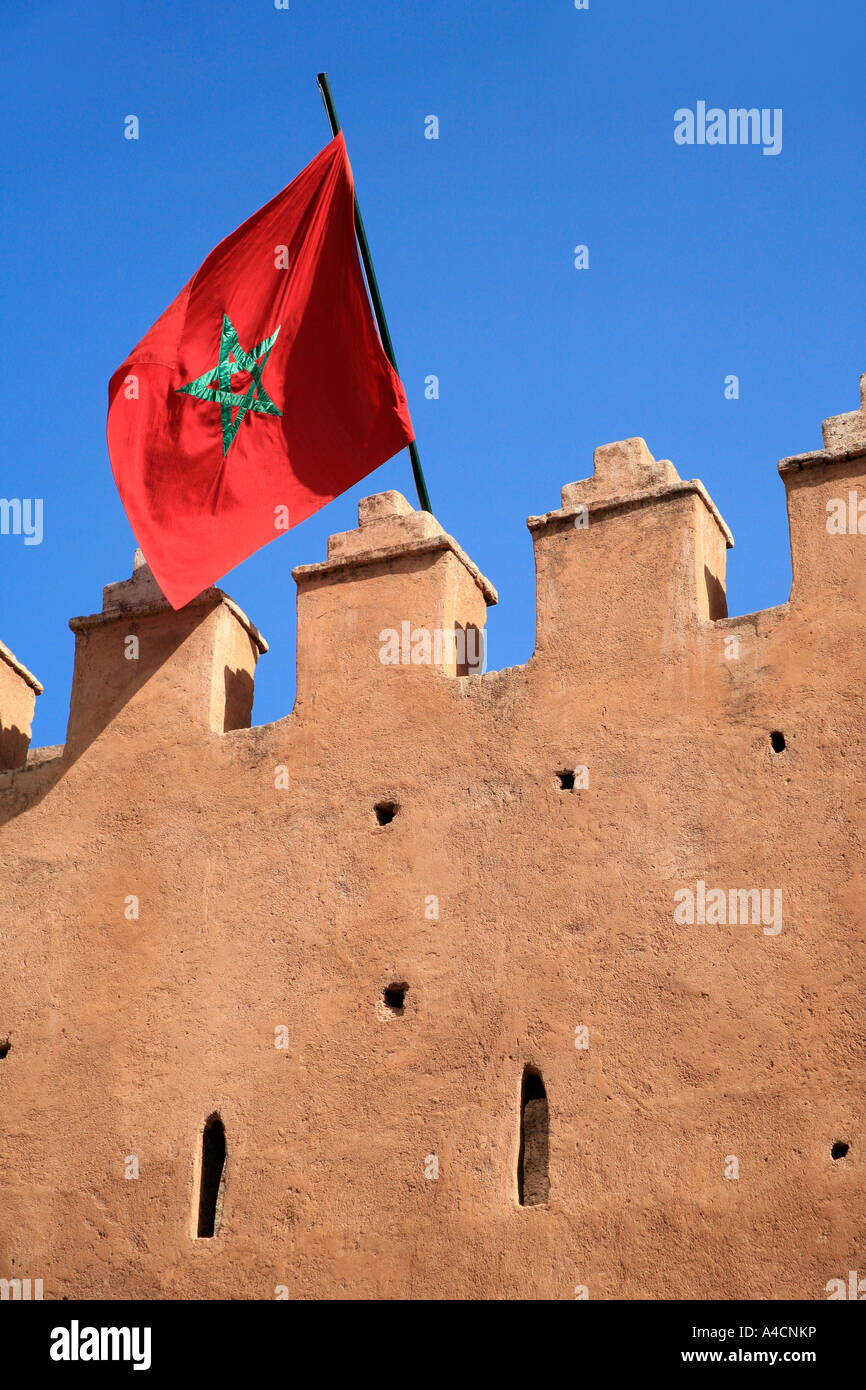 Bandiera del Marocco sulla costruzione Foto Stock