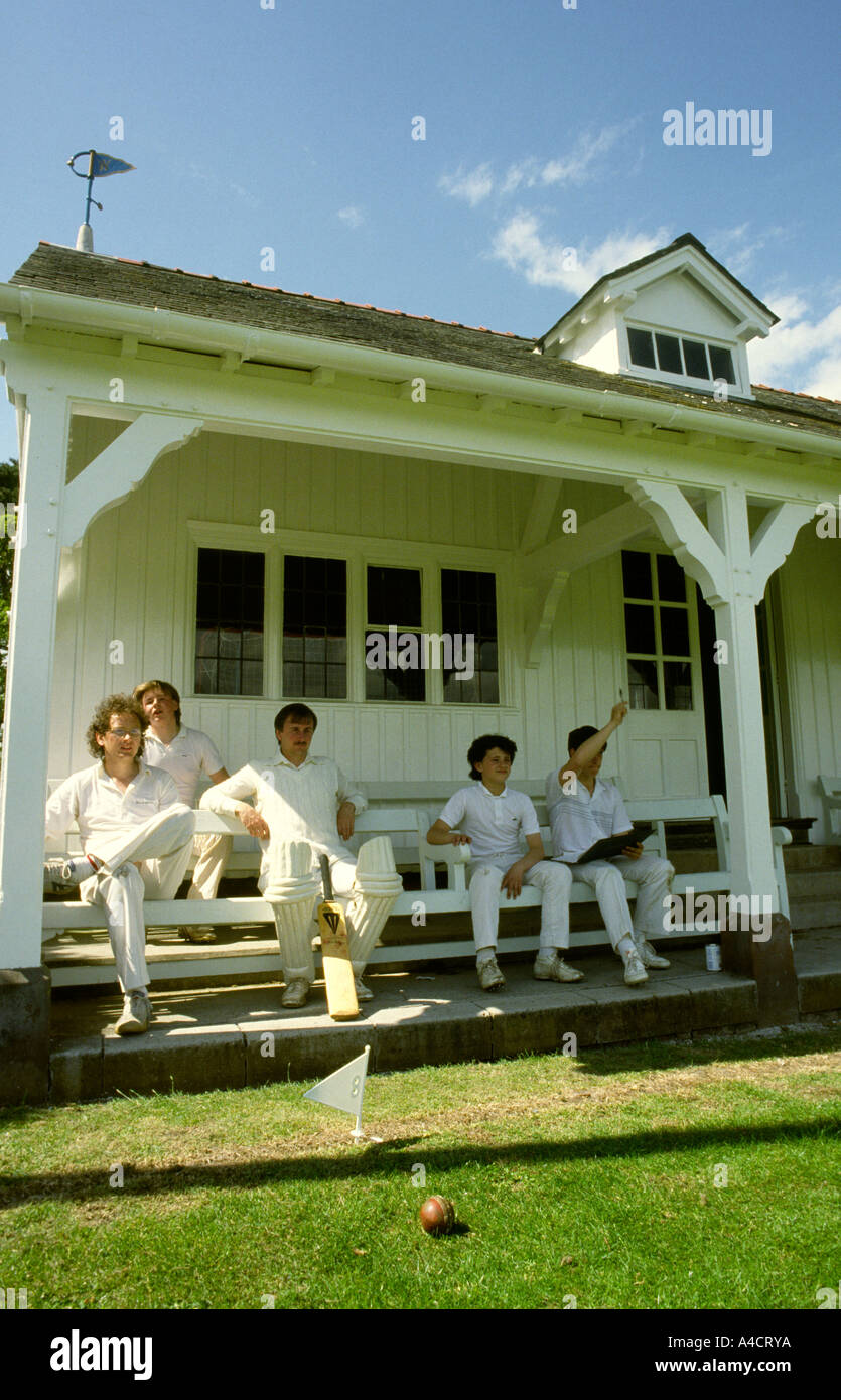 Chester Cheshire Eaton Hall village cricket ground pavilion Foto Stock