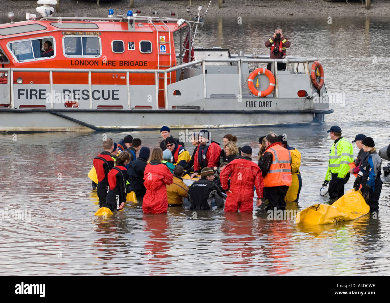 Il Tamigi la balena tentativo di salvataggio - Wandsworth - Londra Foto Stock