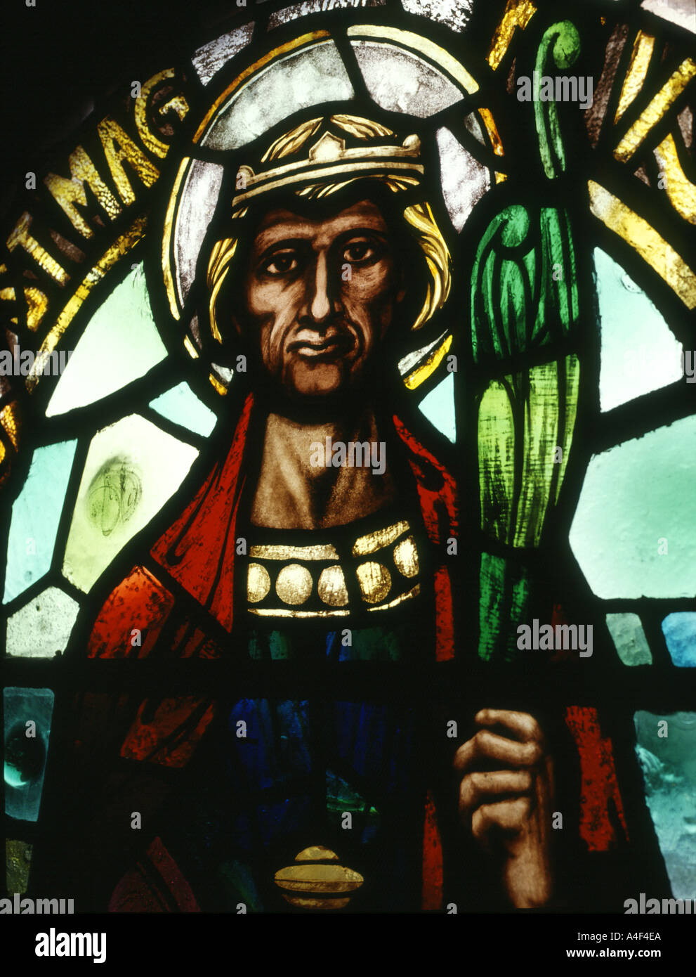 Dh St Magnus Cathedral KIRKWALL ORKNEY St Magnus vetrata Norseman Earl Viking Orkneyinga Saga saint Foto Stock