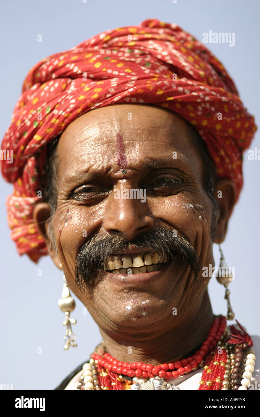 Ballerino Turbanned Udaipur Rajasthan in India Foto Stock