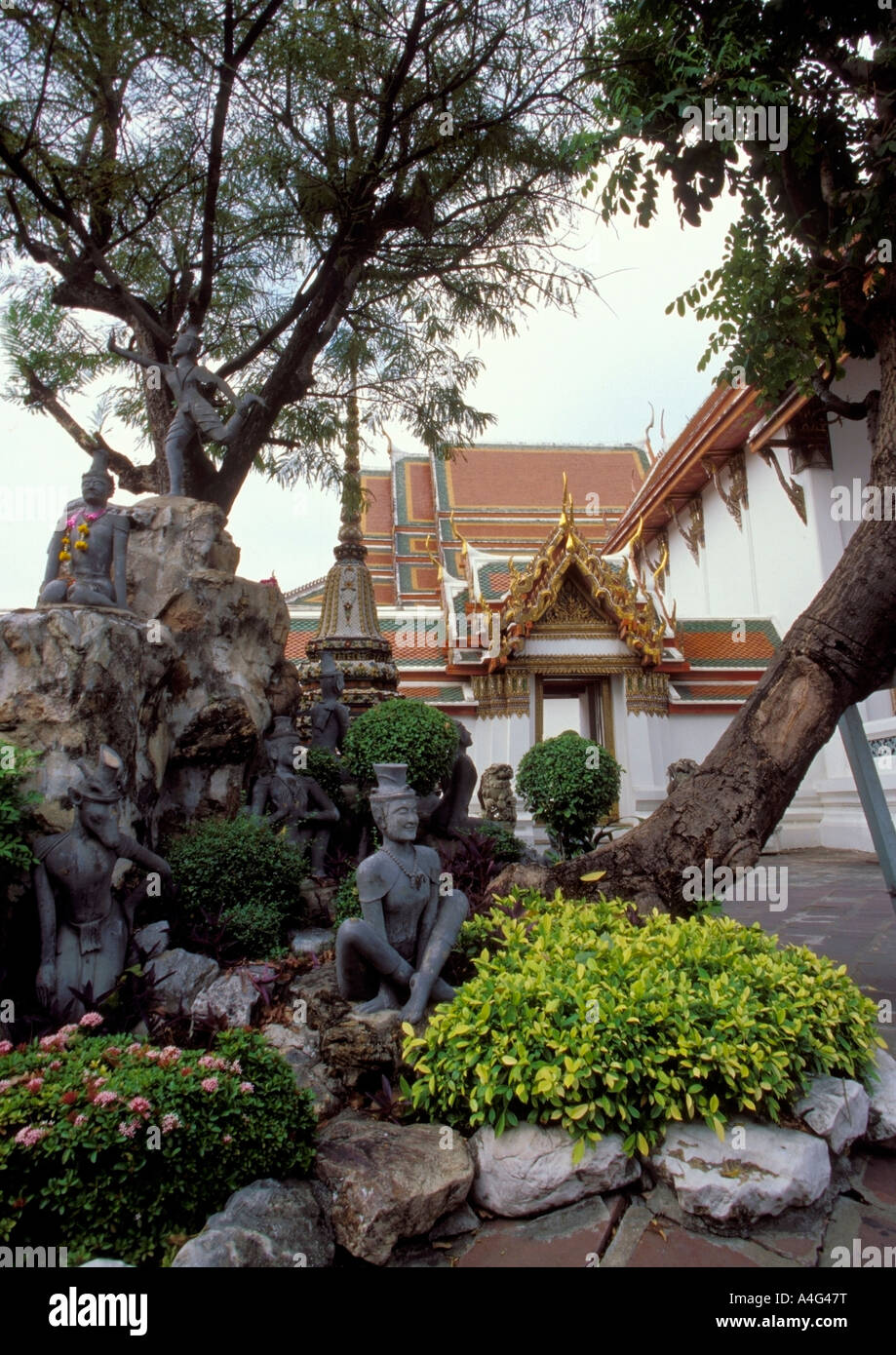 Il Wat Phra Chetuphon complesso tempio a Bangkok in Tailandia Foto Stock