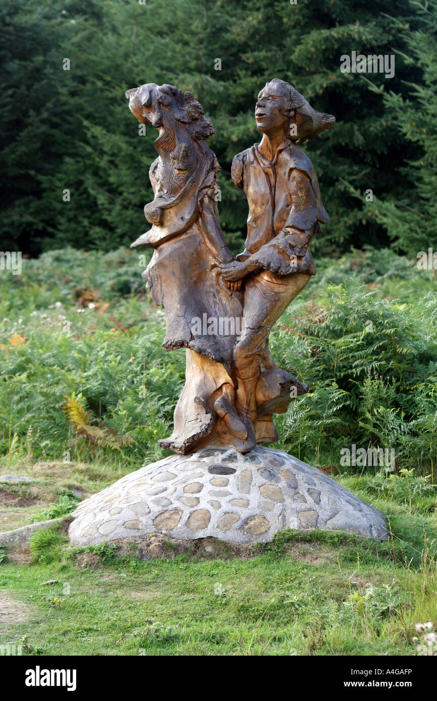 Thornielee - Tweed valley Forest park - due statue, Scozia Foto Stock