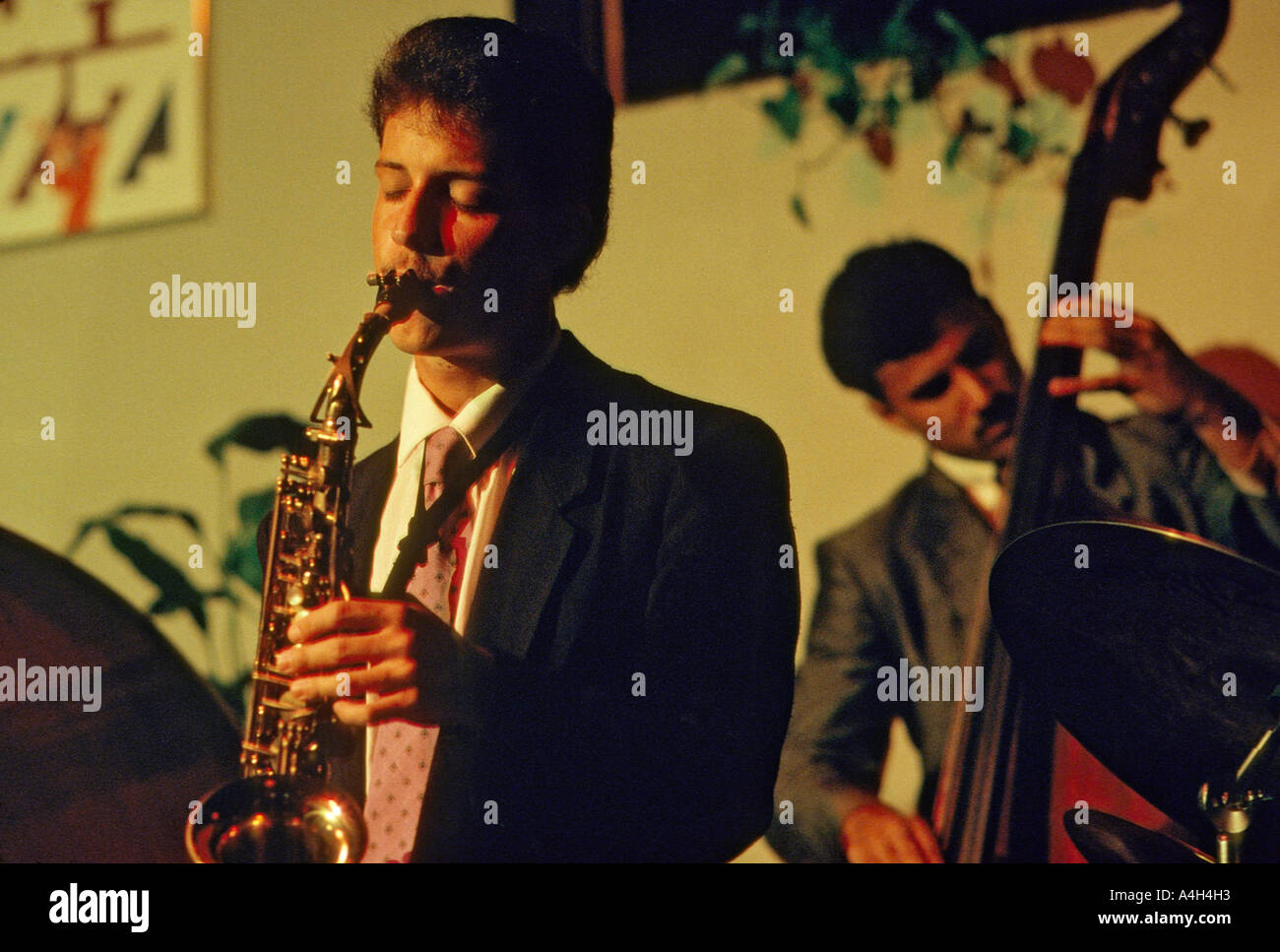 I musicisti jazz effettuando in corrispondenza di un club in Florida USA Foto Stock