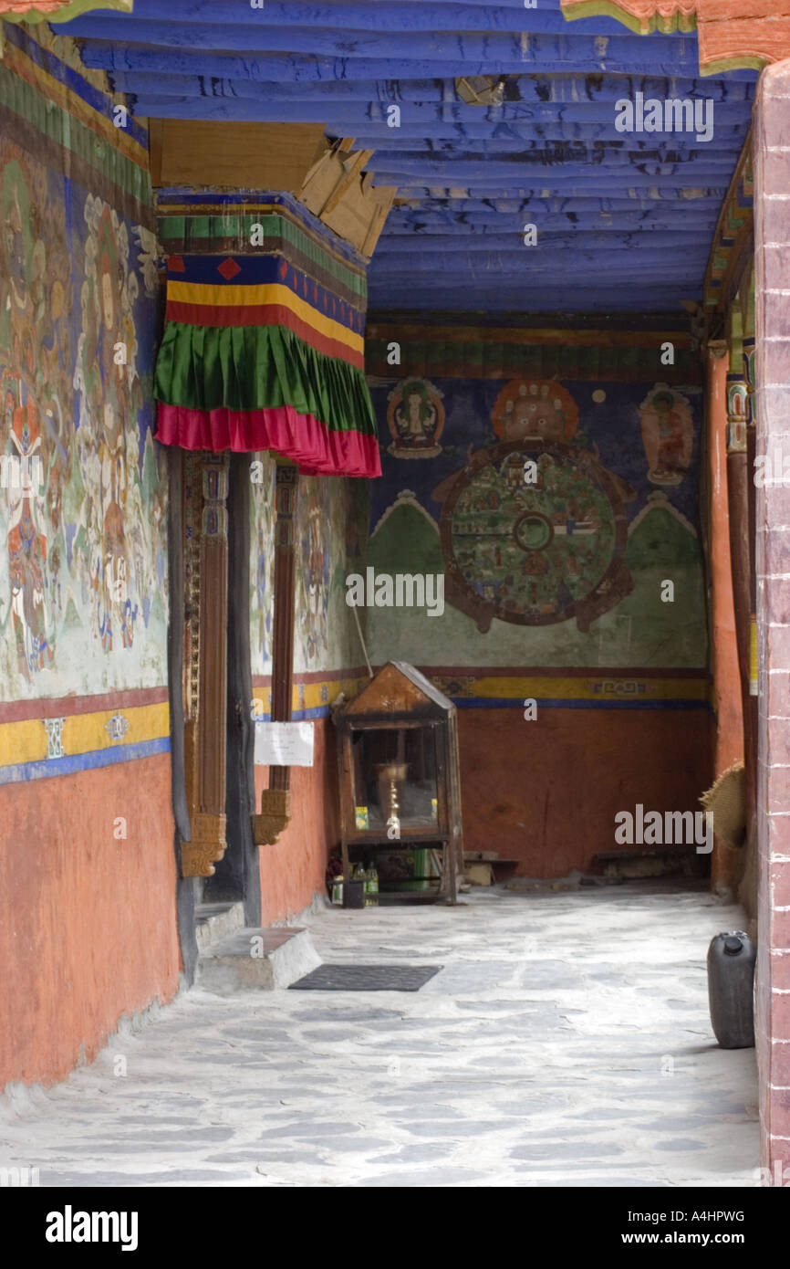 Ingresso del monastero Ladakhi Likir. Foto Stock