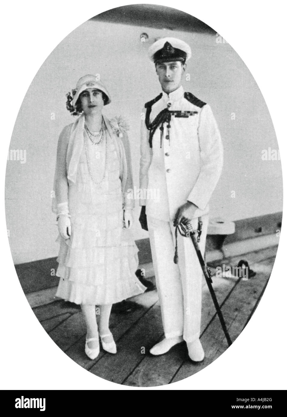 Il Duca e la duchessa di York a bordo "HMS Renown', Malta, 1927, (1937). Artista: sconosciuto Foto Stock