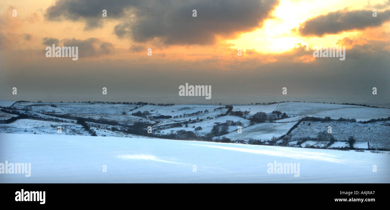 La neve sulla Lincolnshire Wolds. Nettleton vicino Caistor. Foto Stock