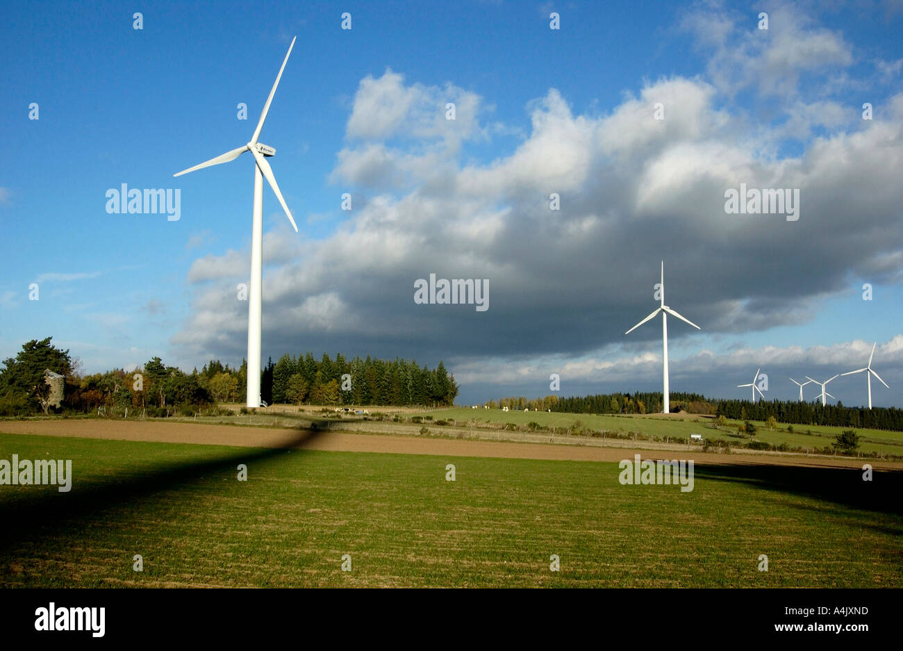 Alleato per centrali eoliche Mercoeur, Haute-Loire, Auvergne Francia, Europa Foto Stock