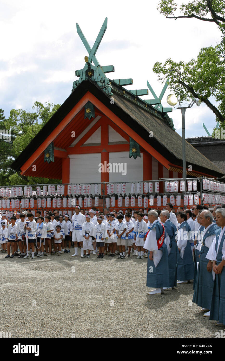 Il famoso e antico Sumiyoshi Taisha festival al santuario Sumiyoshi in Osaka Kansai Giappone Asia Foto Stock