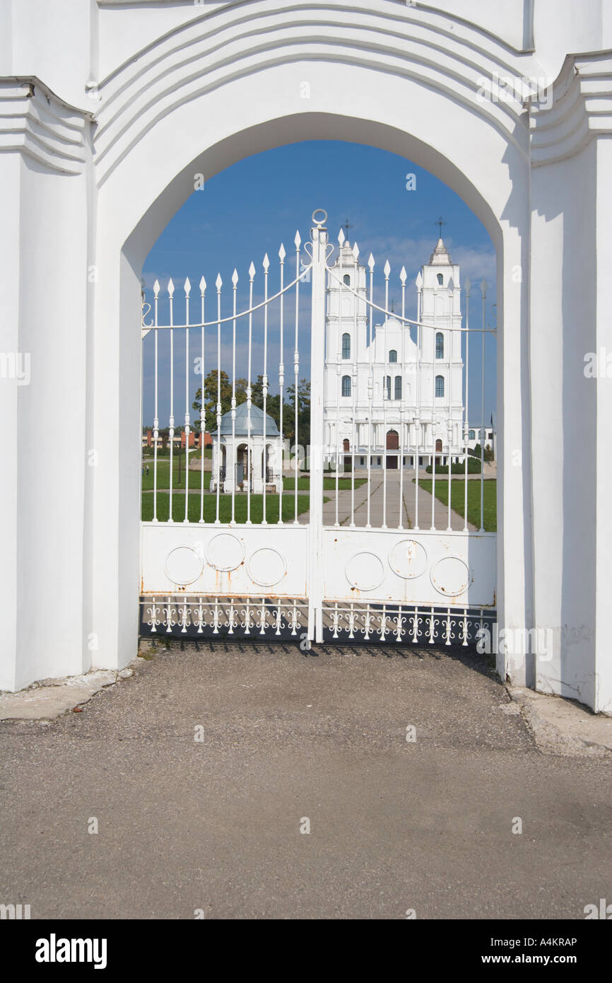 Gate e Aglona Basilica Latgalia Lettonia Paesi Baltici Europa orientale Unione Europea Unione Europea Foto Stock
