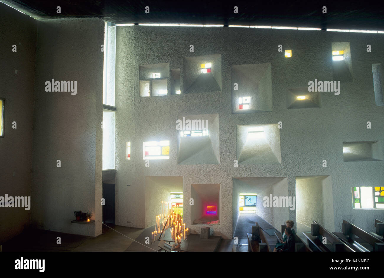 Le Corbusier Notre Dame du Haut Rochamp Chapel chiesa interiore. Foto Stock