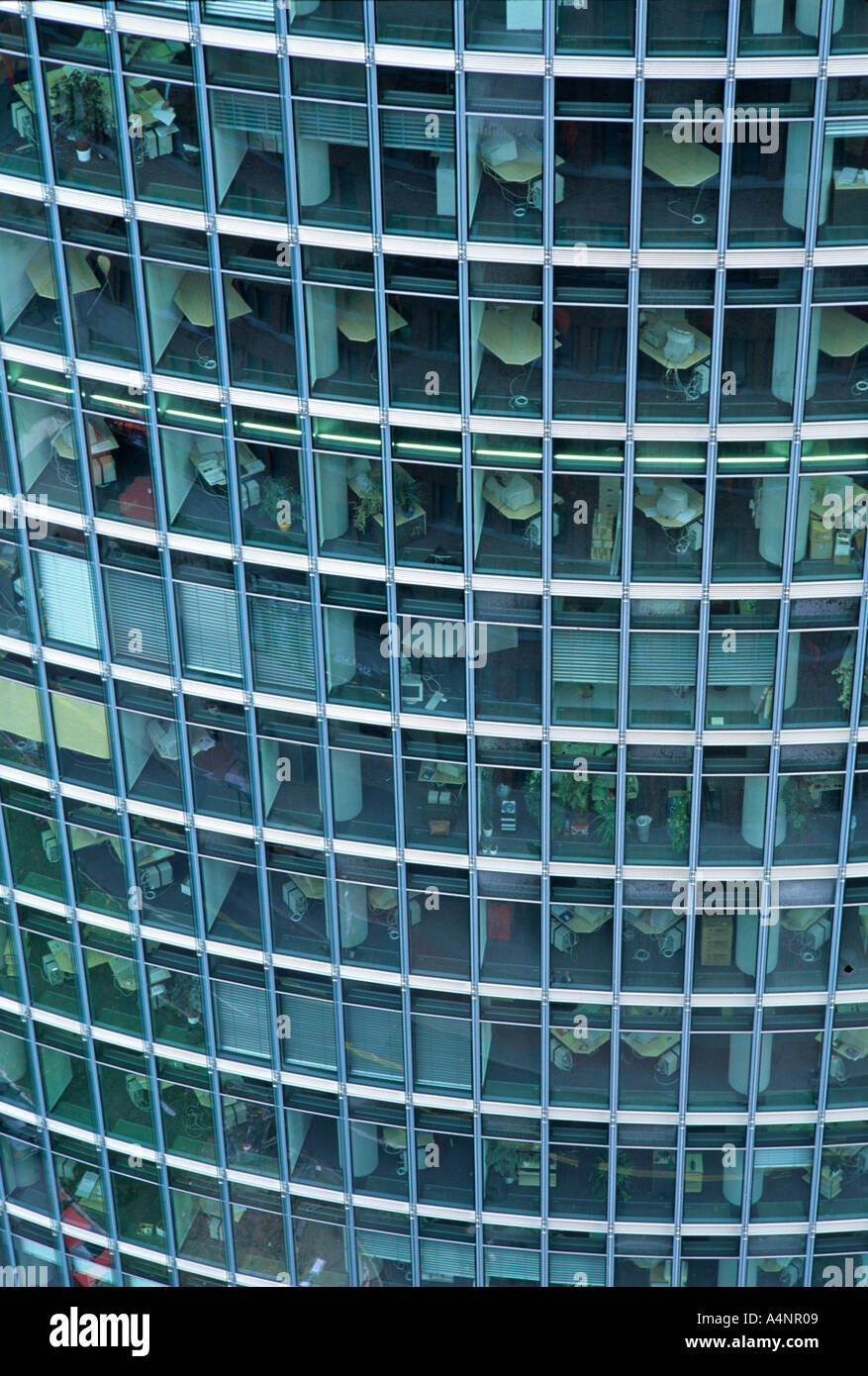 Peek in Sony uffici di Berlino Potsdamer Platz Germania Foto Stock