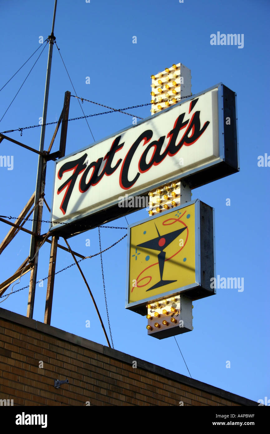 Segno per Fat Cat's cocktail lounge in vecchio stile vintage Foto Stock