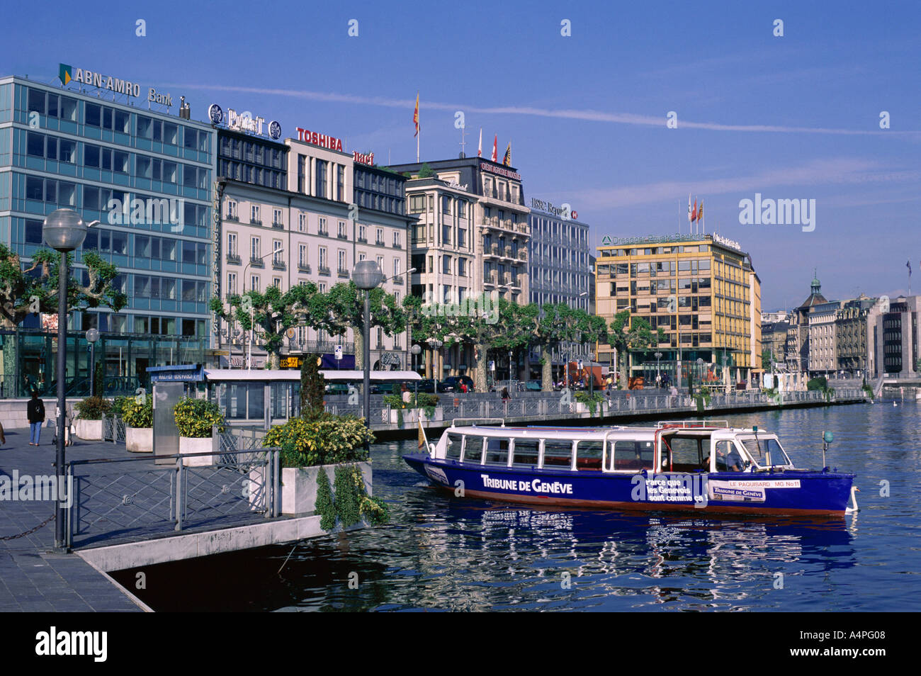 Banche Molard Pier ferry Quai General Guisan Ginevra Svizzera Europa Foto Stock