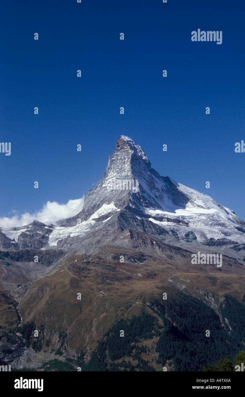 Monte Cervino con Hoernli ridge in centro tra est e nord faccia al di sopra di Zermatt Vallese Svizzera alpsa Foto Stock