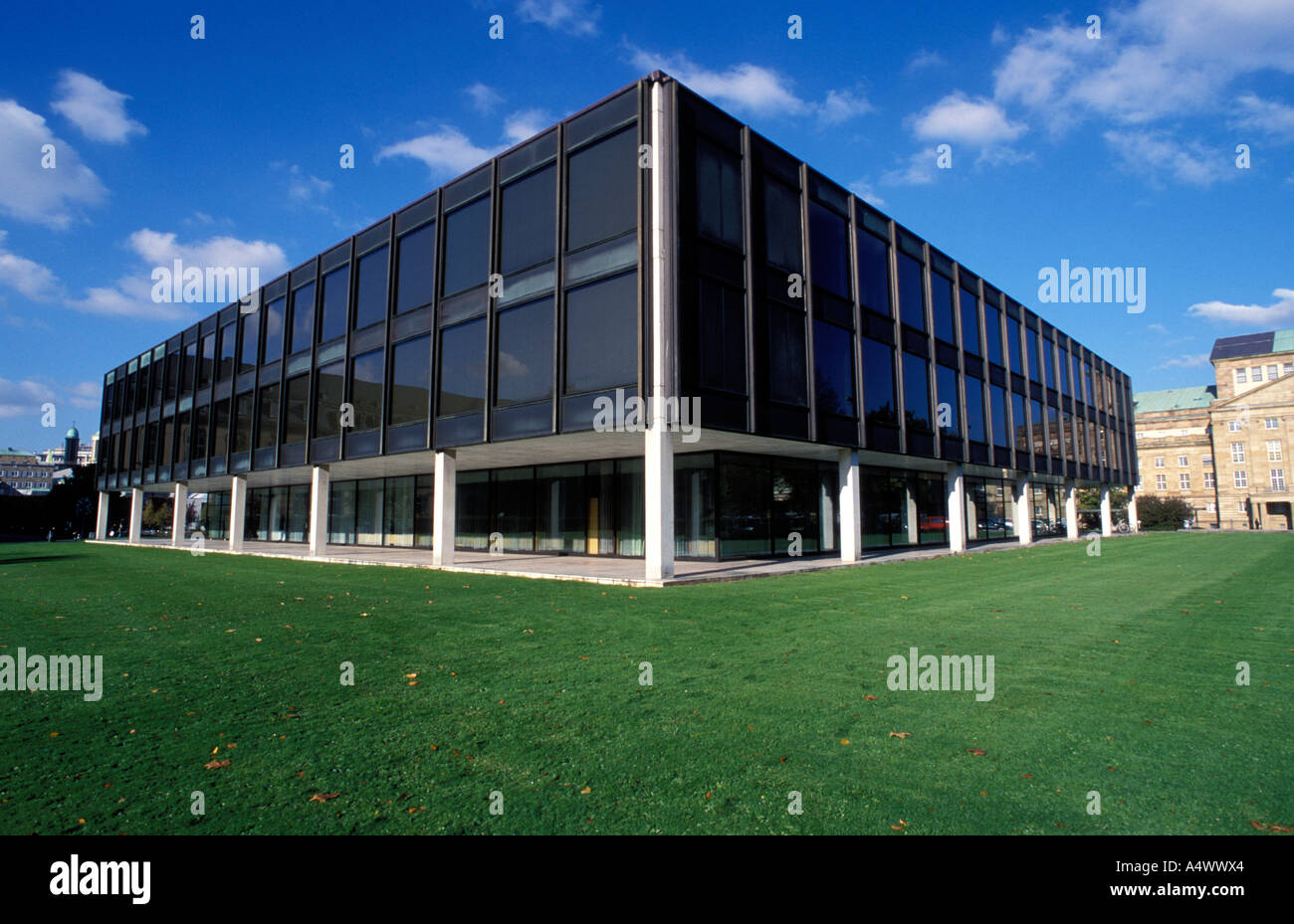 Il palazzo del governo del Baden Wuerttemberg a Stuttgart Germania Foto Stock