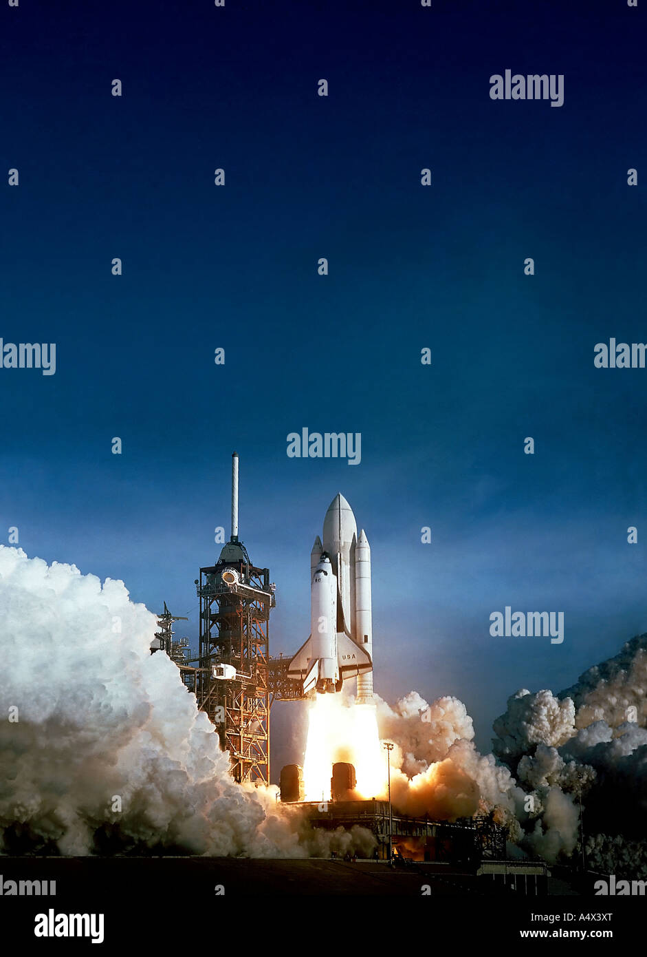 STS 1 Launch 1981 Space Shuttle ottimizzato e la versione avanzata di un originale immagine della NASA Foto Stock