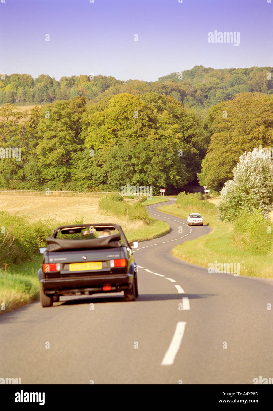 La guida attraverso tranquille strade di campagna a metà Inghilterra Suffolk REGNO UNITO Foto Stock
