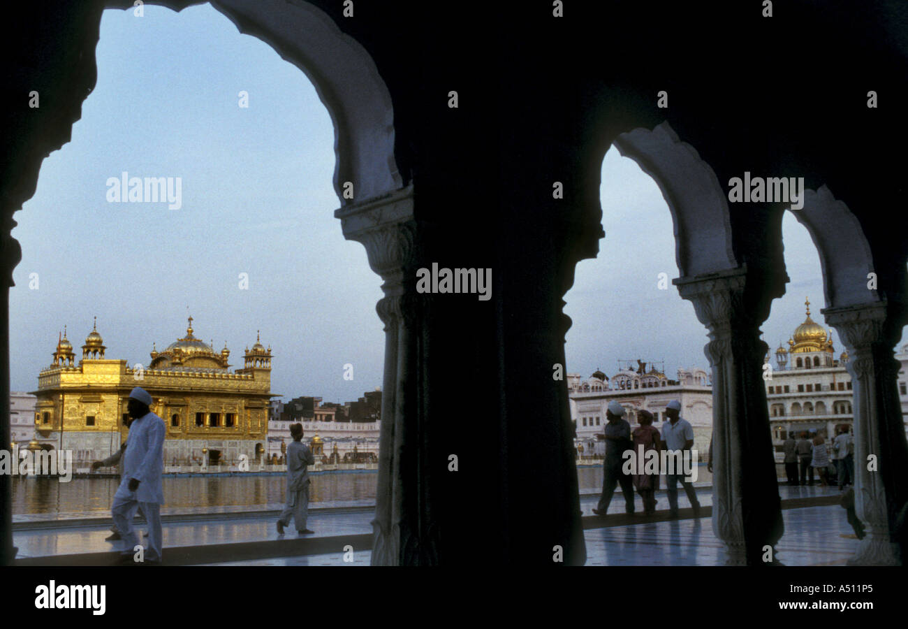 Il Tempio d'Oro Amritsar Punjab India Foto Stock