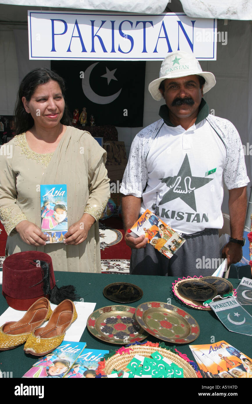 Miami Florida,Homestead,Fruit and Spice Park,Asian Culture Festival,festival,celebrazione,fiera,Pakistan stand promozionale,economico,turismo,visitatori tr Foto Stock