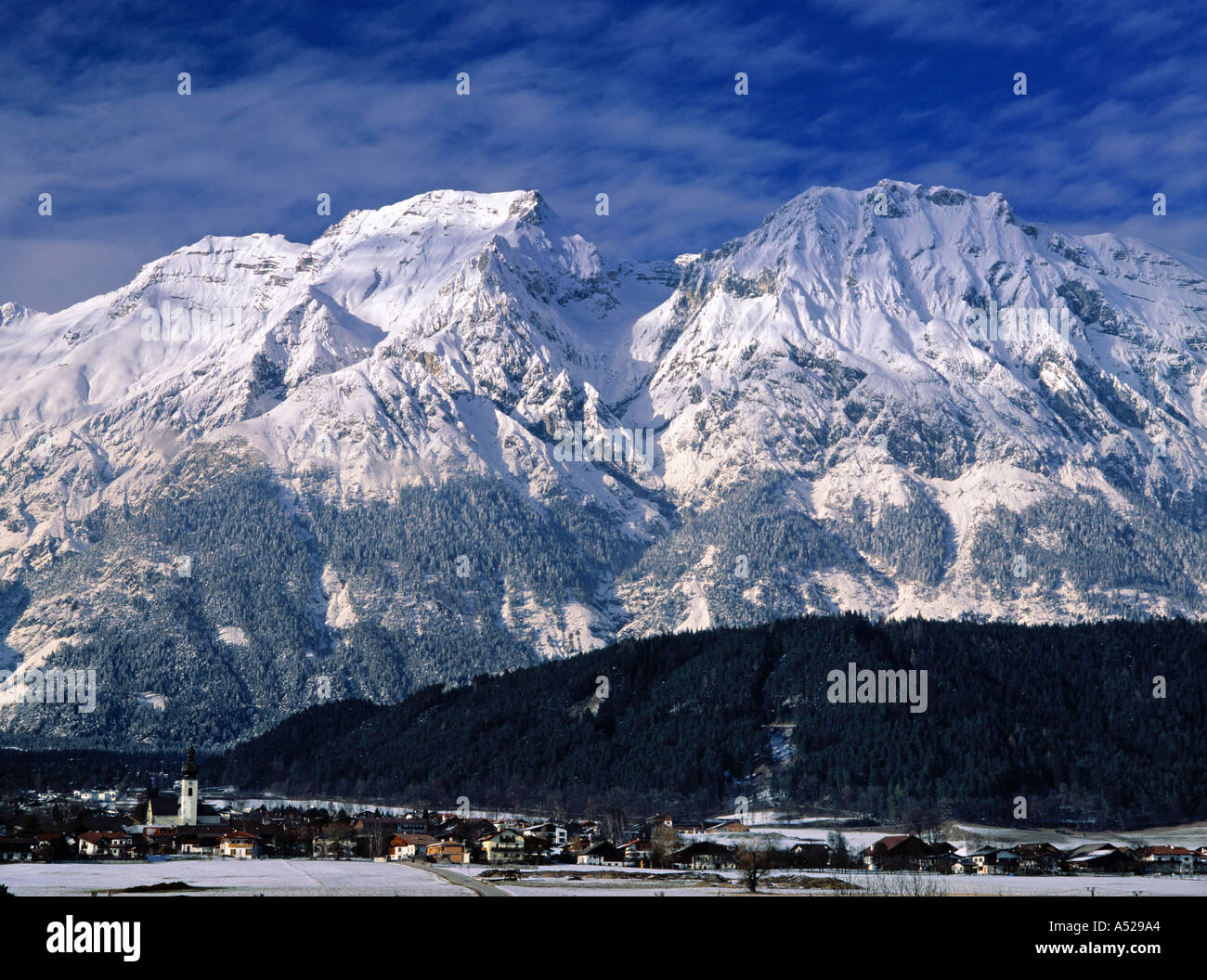 Montagne Nelle Alpi Austriache Immagine Stock - Immagine di neve