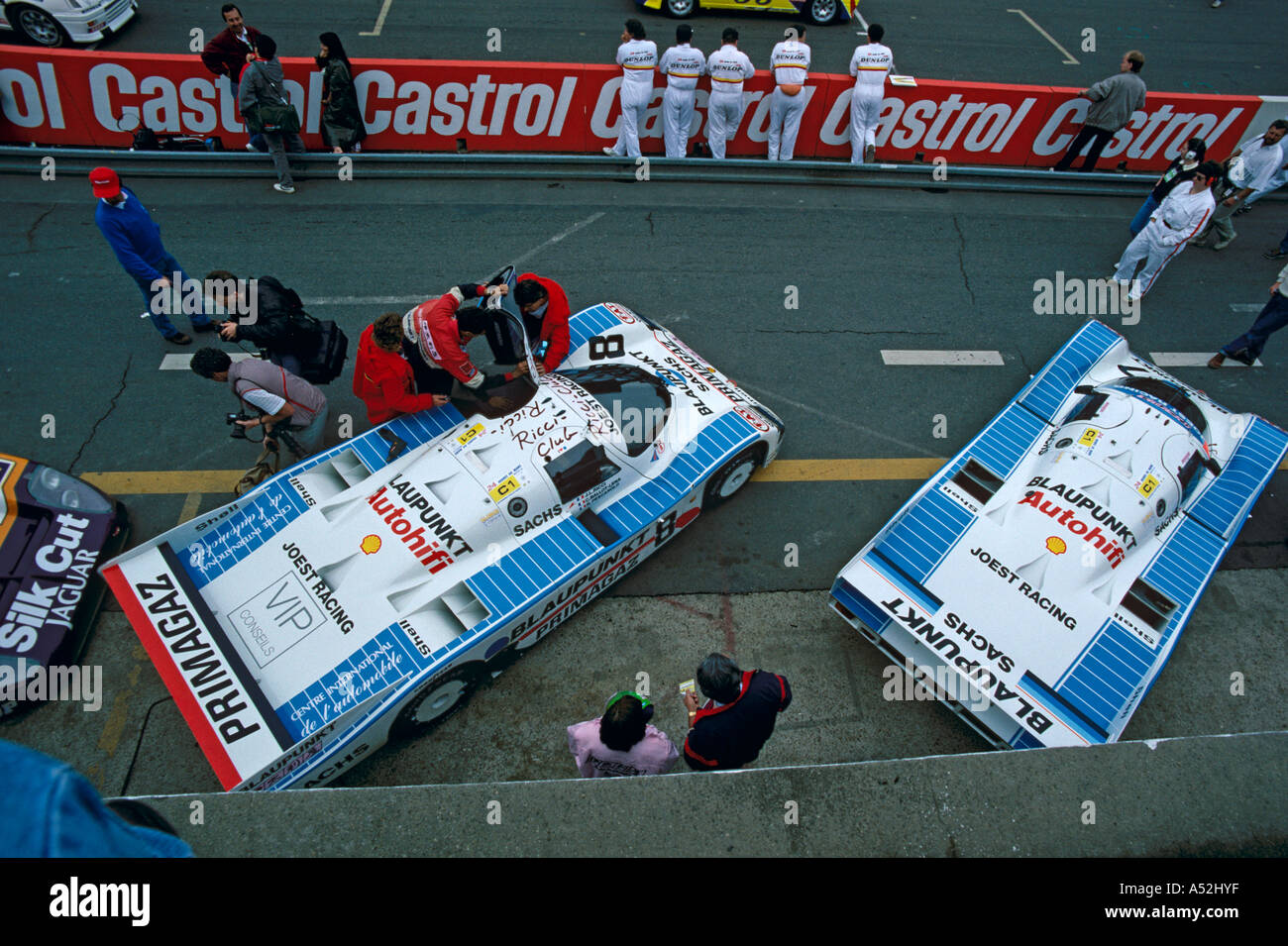 Porsche 962C. Team Joest Racing. Driver Henri Pescarolo Jean-Louis Ricci & Claude Ballot-Lena. 24 Ore Le Mans gara 1989 Foto Stock