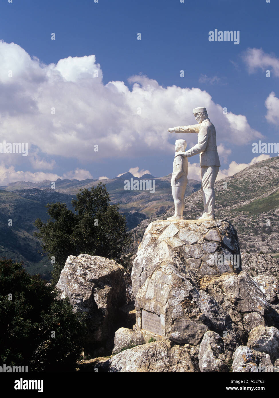 STATUA nel PARCO NATURALE DELLA SIERRA de las NIEVES El Burgo Malaga Andalusia Spagna Foto Stock