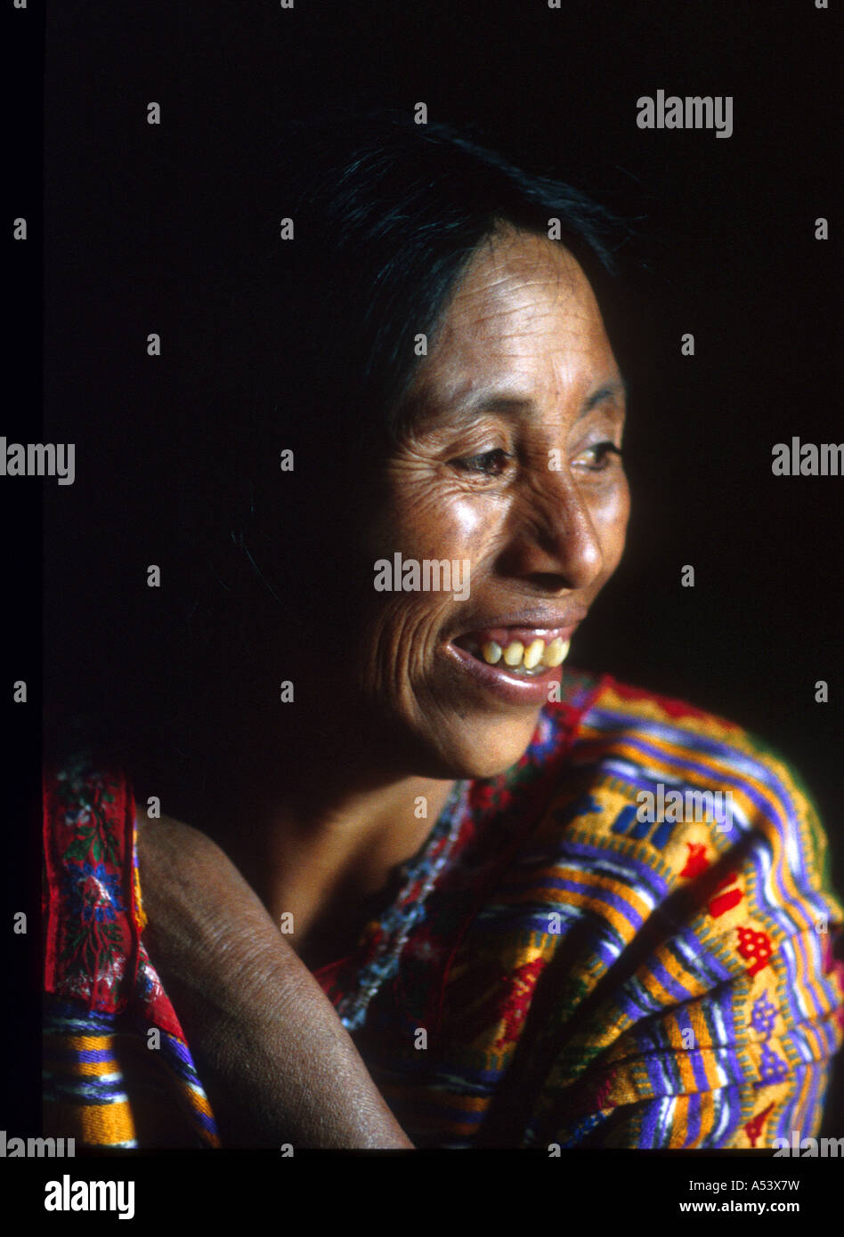 Painet ha2264 5066 guatemala donne ritratti donna ofquetzaltenango paese nazione in via di sviluppo meno sviluppati dal punto di vista economico Foto Stock