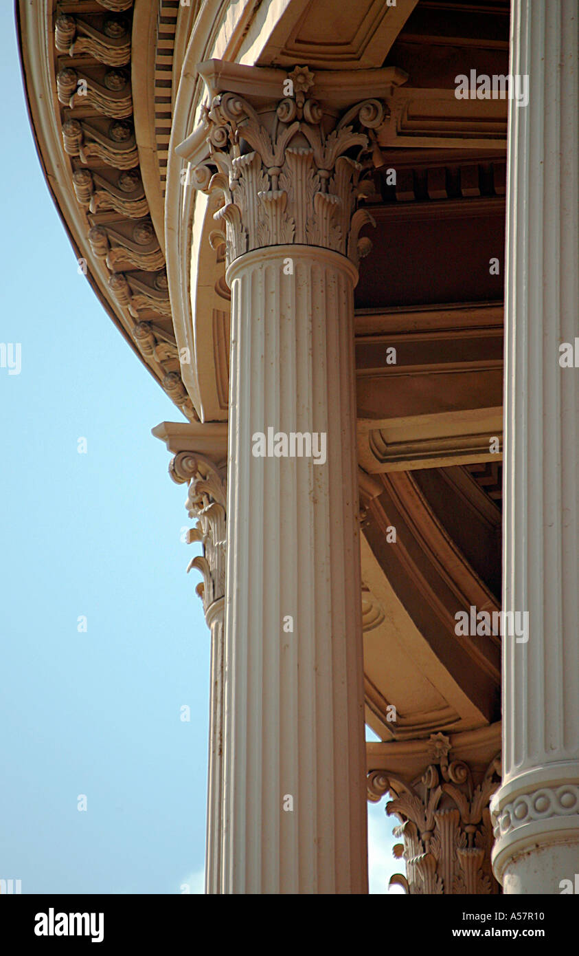 Romanest OÜ architettura di colonne Foto Stock