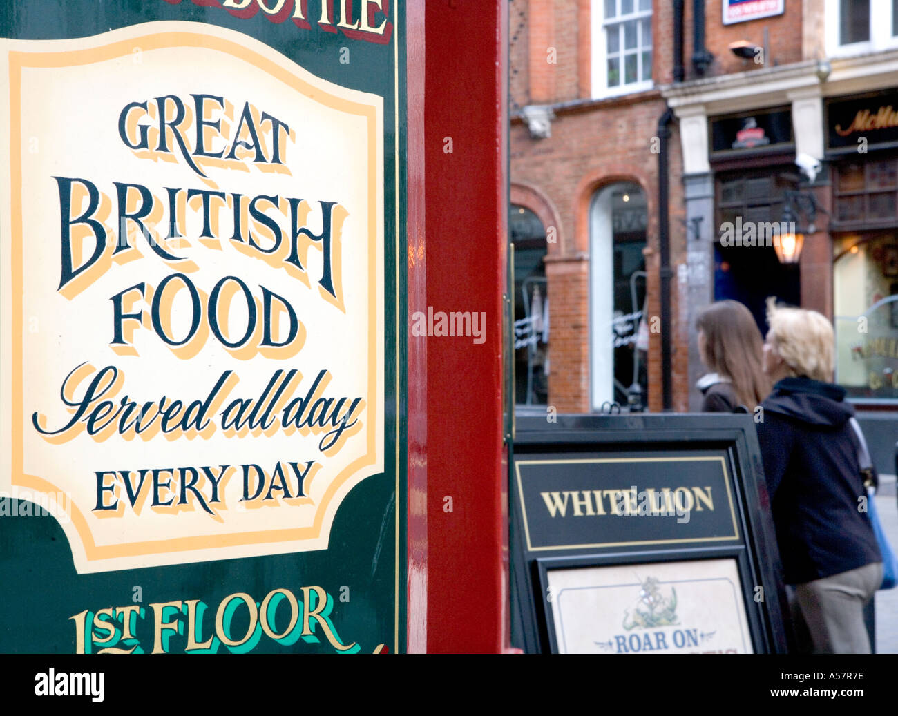 Piatti da pub firmare al Covent Garden di Londra Inghilterra Foto Stock