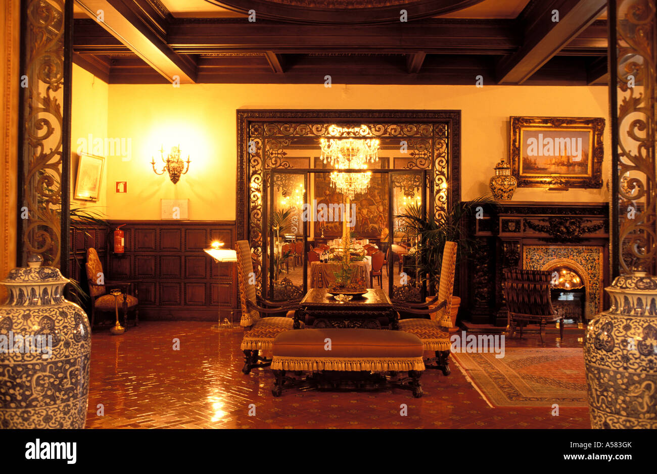 Salone nel hotel Infante de Sagres , Porto , Regio Norte , Portogallo , in Europa Foto Stock