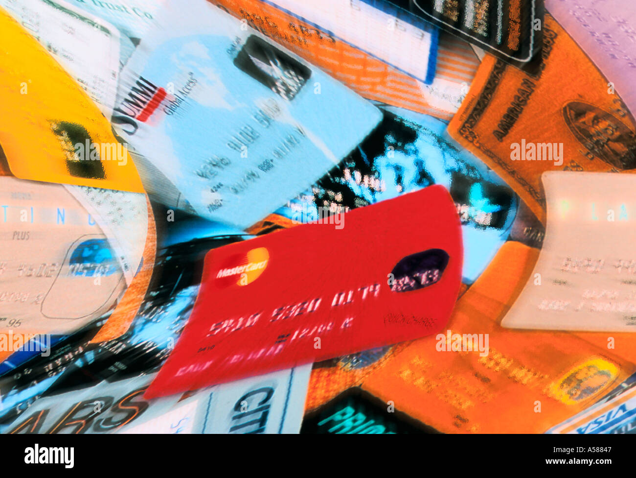 Gruppo di carte di credito distorti da effetti speciali Foto Stock