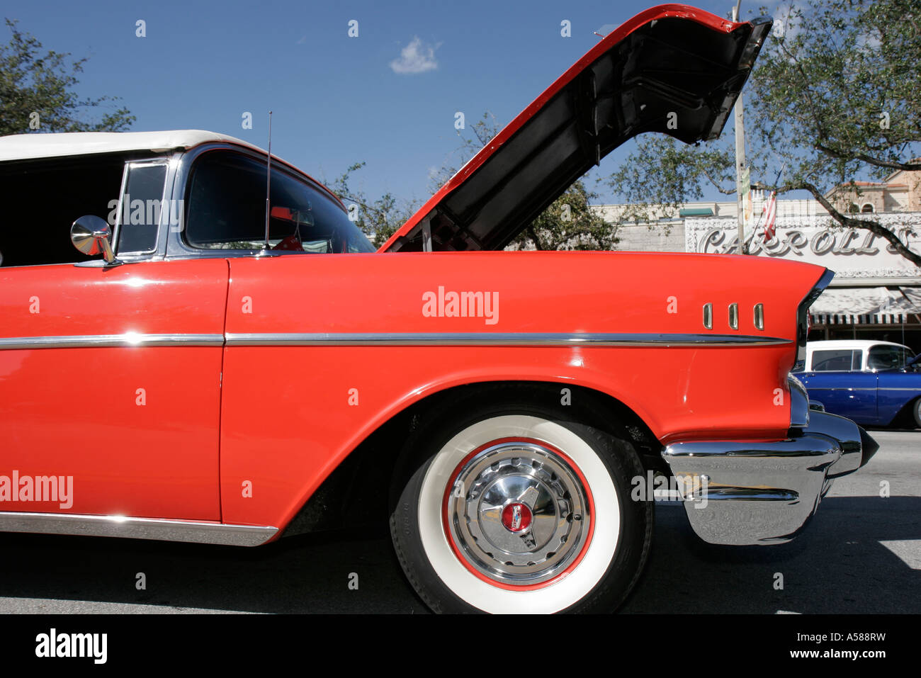 Miami Florida,Coral Gables,Classic Car Show,collezionisti,nostalgia,restore,hobby,americana,1957 Chevrolet Bel Air,Red,FL070218087 Foto Stock