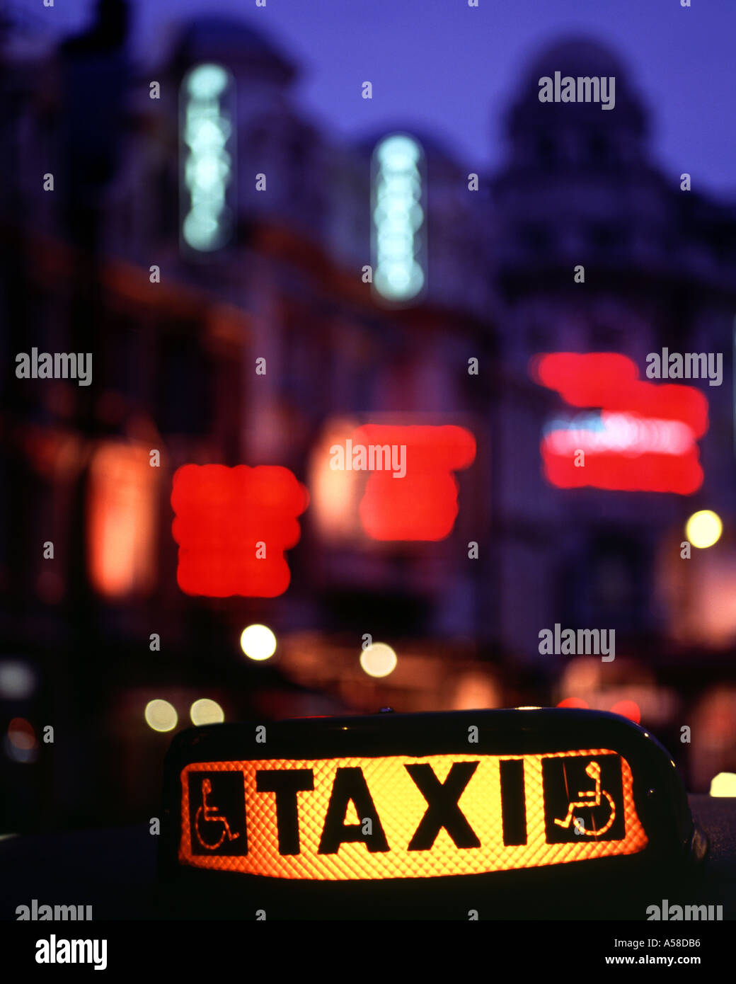 Shaftesbury Avenue, Black Cab Foto Stock