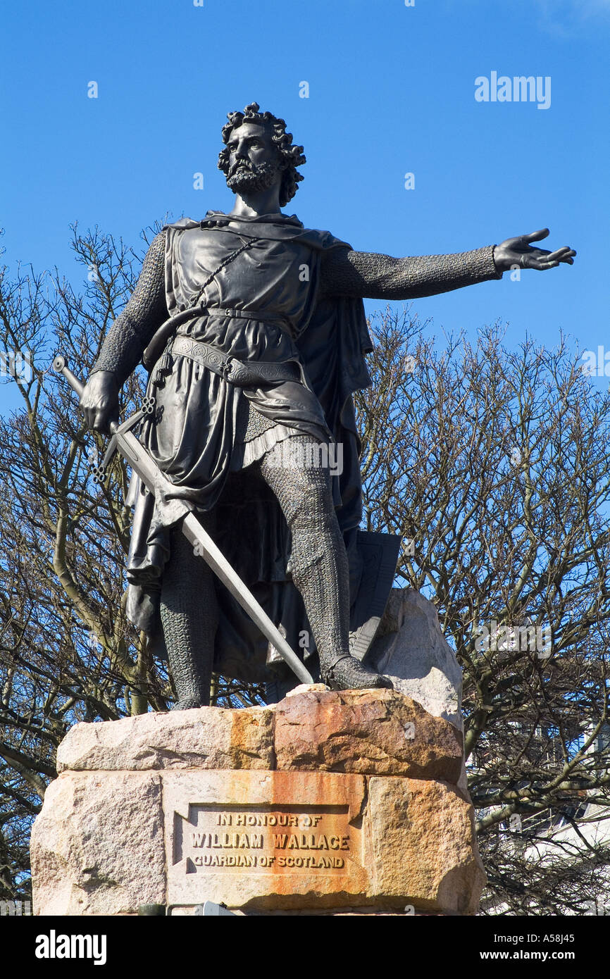 dh personaggi storici WALLACES STATUA ABERDEEN SCOZIA Scottish National Hero scozzese william wallace Foto Stock