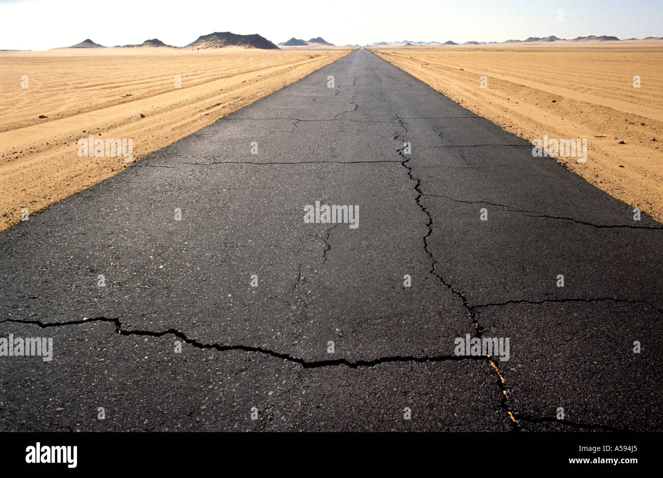 Egitto Sahara egiziano deserto di sabbia crepe bad Foto Stock