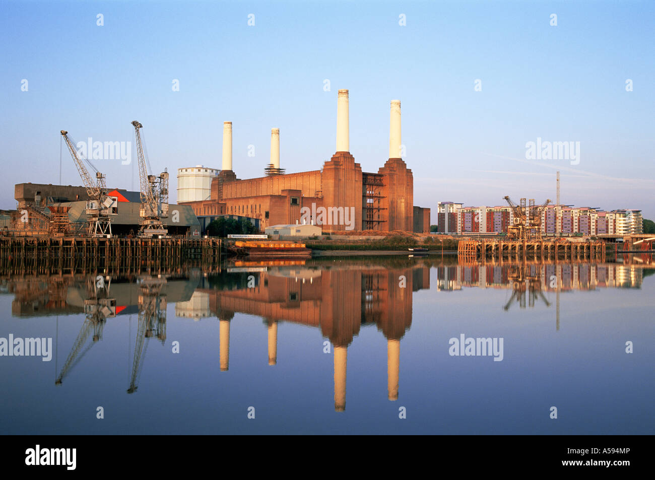 Inghilterra, Londra, Battersea, Battersea Power Station Foto Stock