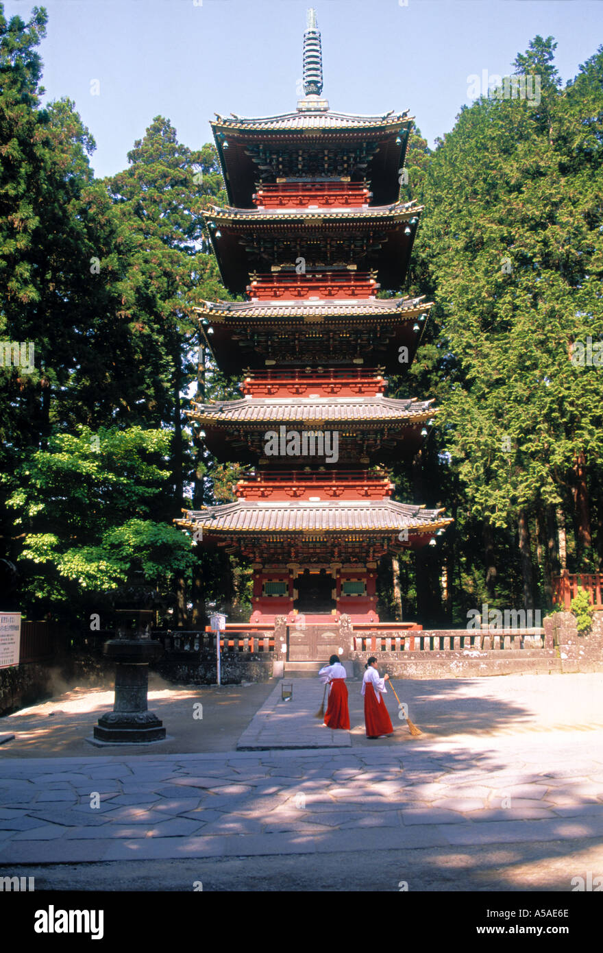 Pagoda, il Santuario Toshogu, Nikko, Giappone Foto Stock