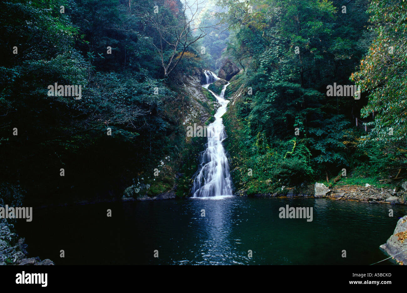 Wulong Tan o cinque Dragon Piscina vicino Jinggang Shan o Ciping in provincia di Jiangxi Cina Foto Stock