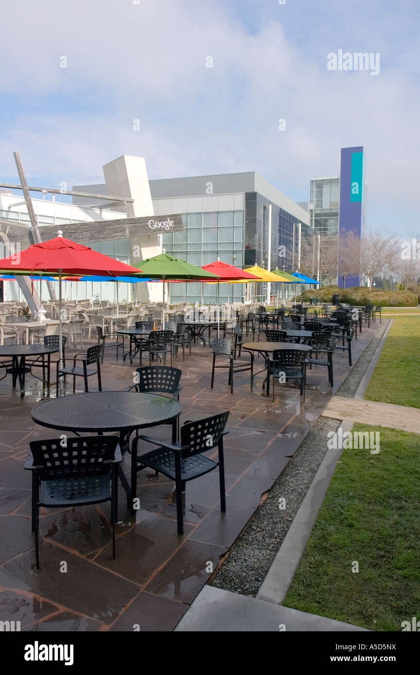 La sede centrale di Google a Mountain View California, noto come 'Googleplex" La terrazza esterna dipendenti della mensa Foto Stock